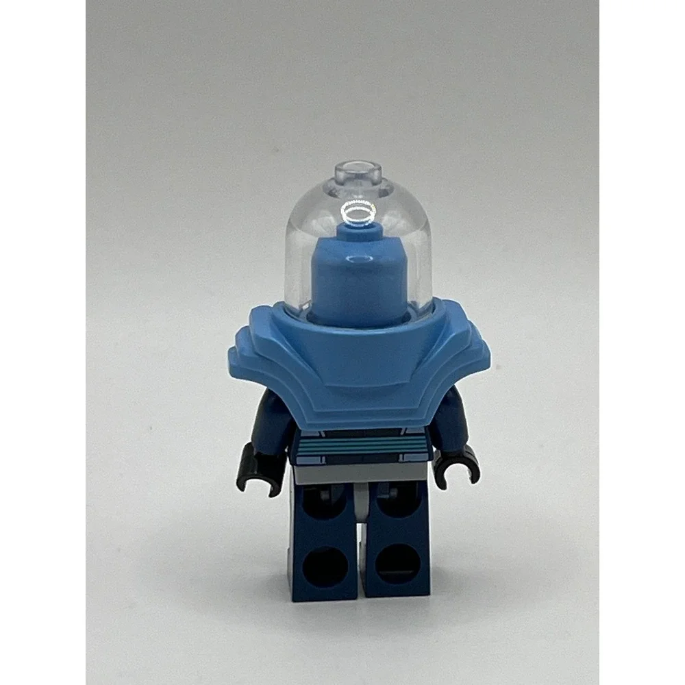 LEGO DC Super Heroes Mr. Freeze Minifigure sh0319 Dark Blue Suit 76000